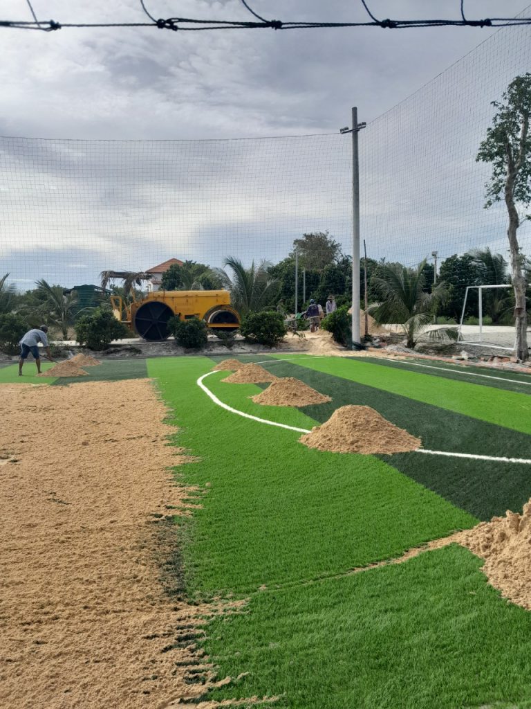 CÔNG TRÌNH SÂN CỎ NHÂN TẠO BÌNH THUẬN – ảnh 1